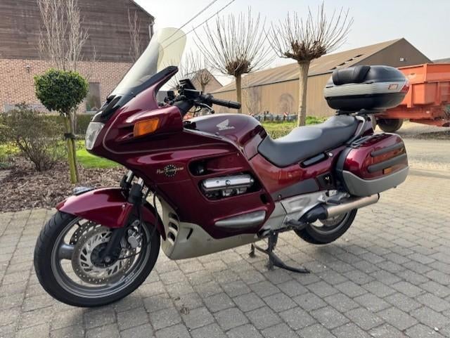Honda ST1100 (SC26) Pan European te koop, Motoren, Motoren | Honda, Cardan-aandrijving, 4 cilinders, Motorrijbewijs A, Particulier