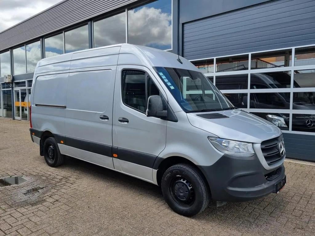 Mercedes-Benz Sprinter 316 CDI 163 PK L2H2 EURO 6C, Auto's, Bestelwagens en Lichte vracht, Achterwielaandrijving, Gebruikt, 4 cilinders