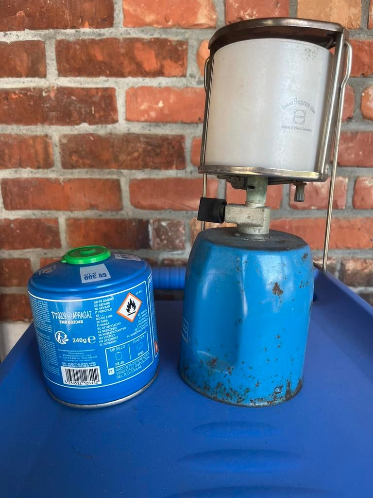 Campinggaz lamp met extra gaspatroon, Caravans en Kamperen, Kampeeraccessoires, Ophalen, Gebruikt
