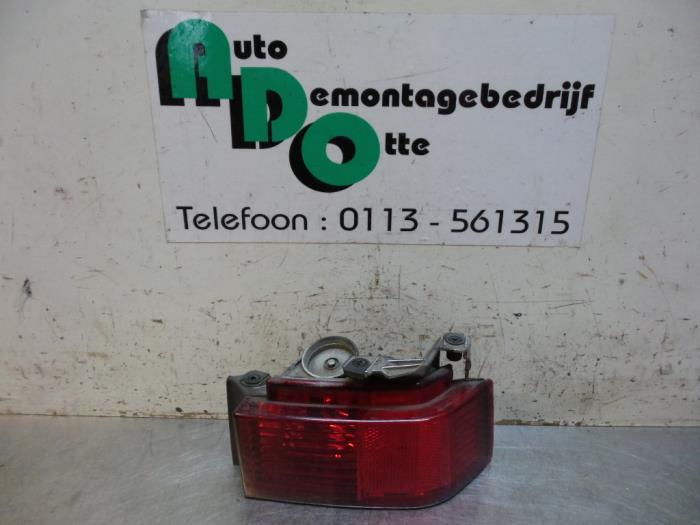 Pare-chocs réflecteur arrière droit d'un Opel Meriva (Meri, -, Opel, Utilisé, -