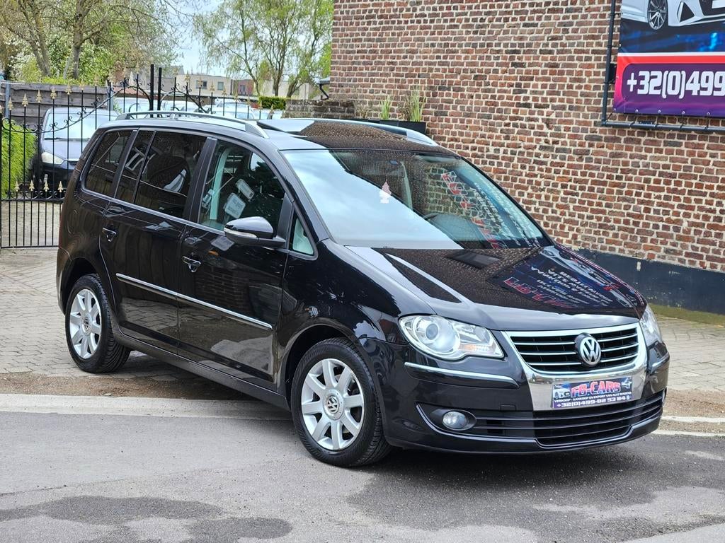 VW Touran 2009 2.0 tdi 136 ch/lifting facial/toit ouvert/exc, 100 kW, Entreprise, Boîte manuelle, Noir