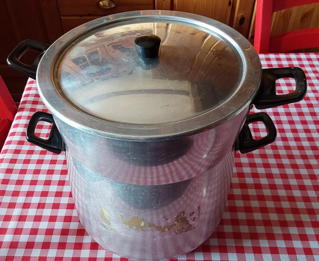 Oude couscoussien uit de jaren 70 in zeer licht aluminium
., Ophalen of Verzenden, Zo goed als nieuw, Aluminium, Kookpan of Snelkookpan