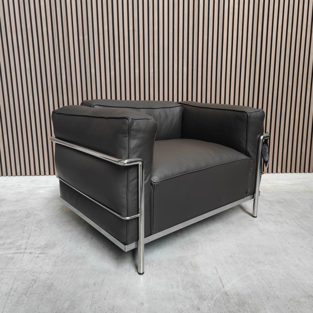 Cassina LC3 Fauteuil in Mokka Leder, Ophalen of Verzenden