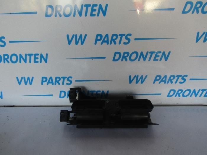 Kachelklep Motor van een Volkswagen Phaeton, Gebruikt, -, Volkswagen, -
