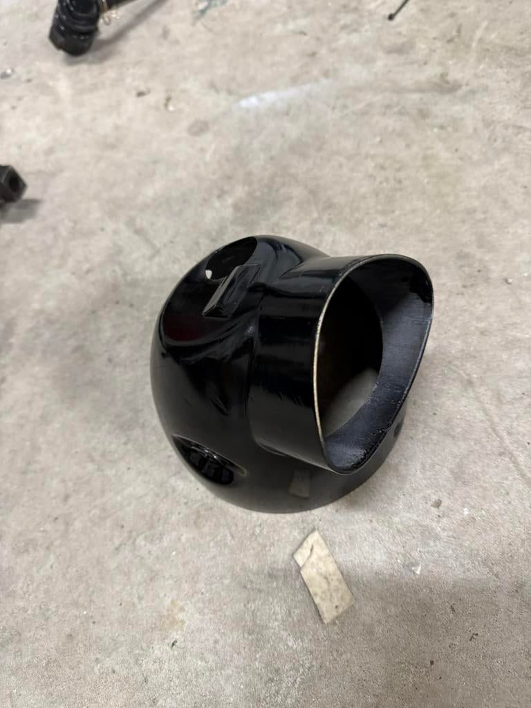 Dax koplamp houder, Enlèvement