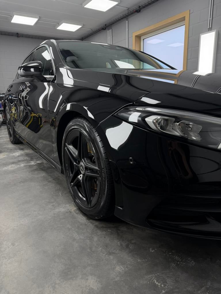 12/2018 Mercedes A180 d launch edition Amg line., Auto's, Alcantara, Zwart, 5 deurs, Particulier