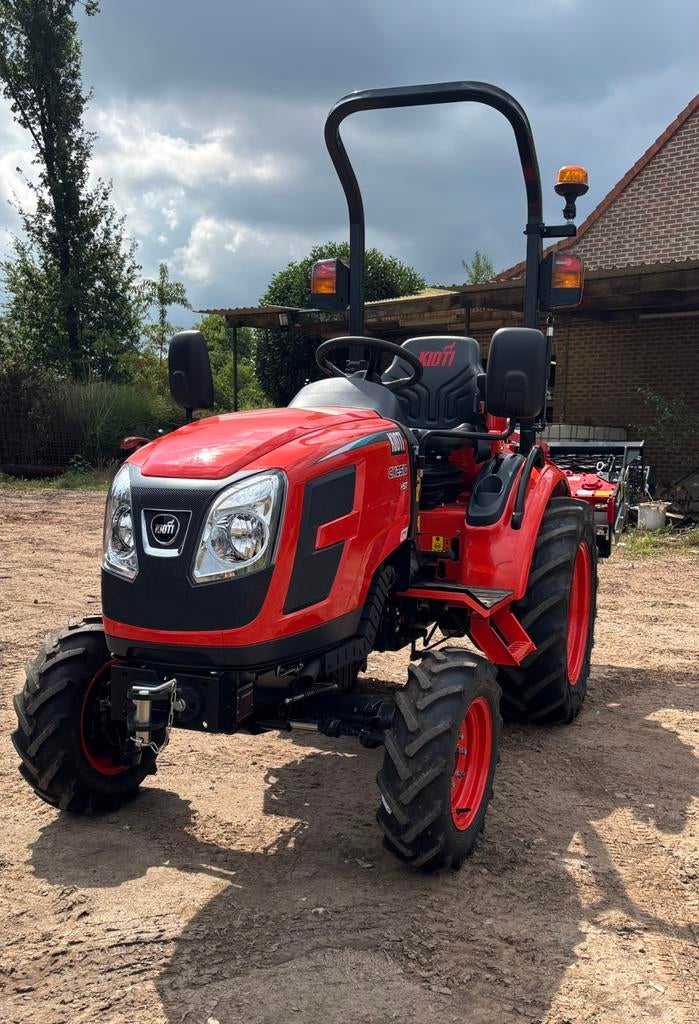 TE HUUR MINI TRACTOR, Zakelijke goederen, Ophalen