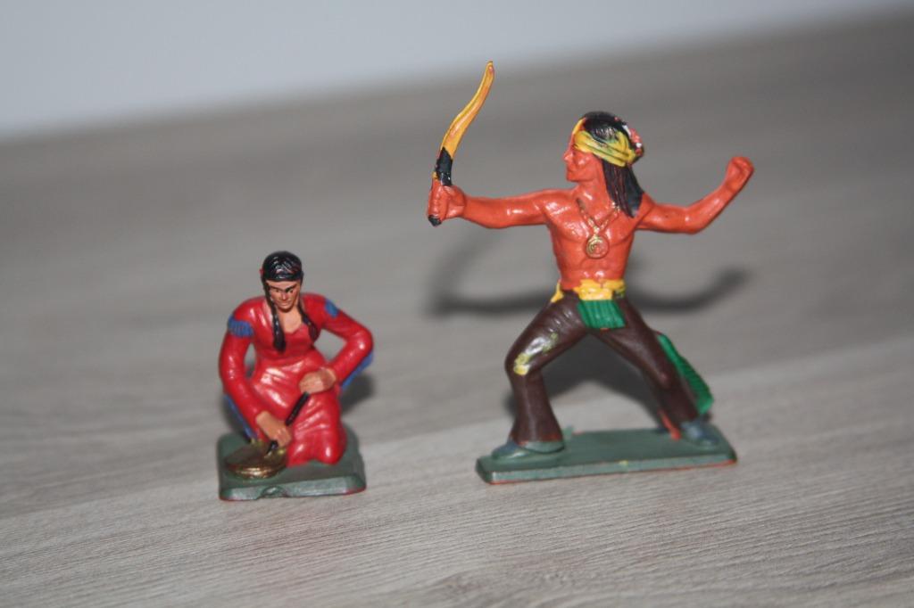 2x oude indianen Starlux figuren , (6 en 3 cm ), Verzamelen, Poppetjes en Figuurtjes, Ophalen of Verzenden, Gebruikt