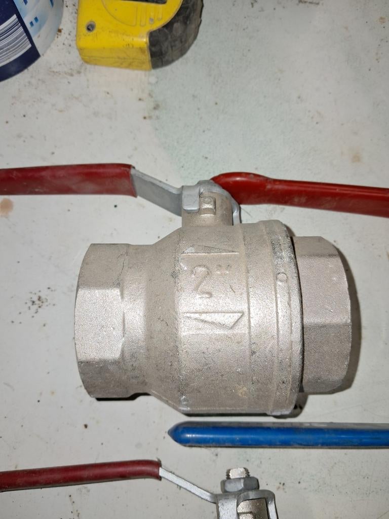 Nouveau robinet à tournant sphérique de 2 po, Bricolage & Construction, Enlèvement