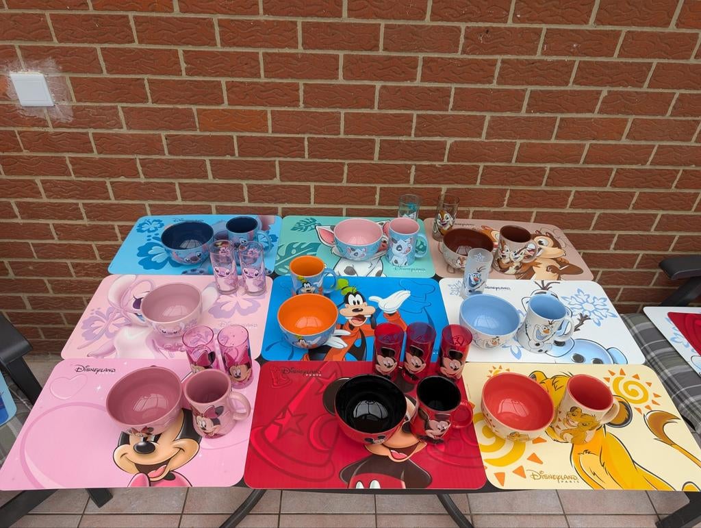 Collection portrait Disneyland Paris, Collections, Enlèvement