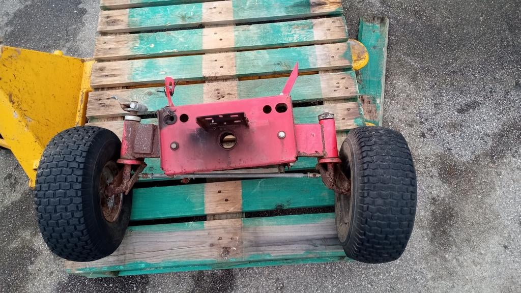 Essieu avant, tracteur de pelouse, par exemple, pour tester, Enlèvement