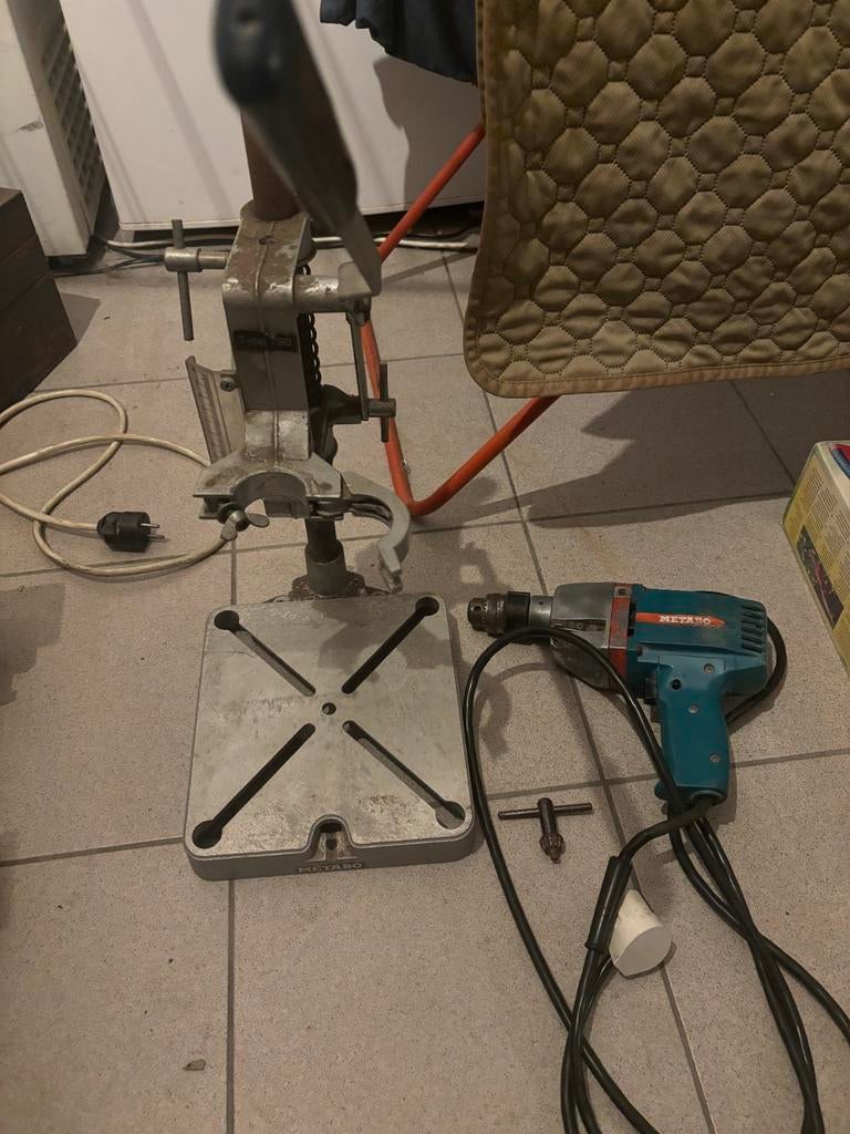 Gebruikte boormachine en boorstatief metabo, Bricolage & Construction, Enlèvement, Comme neuf, Perceuse