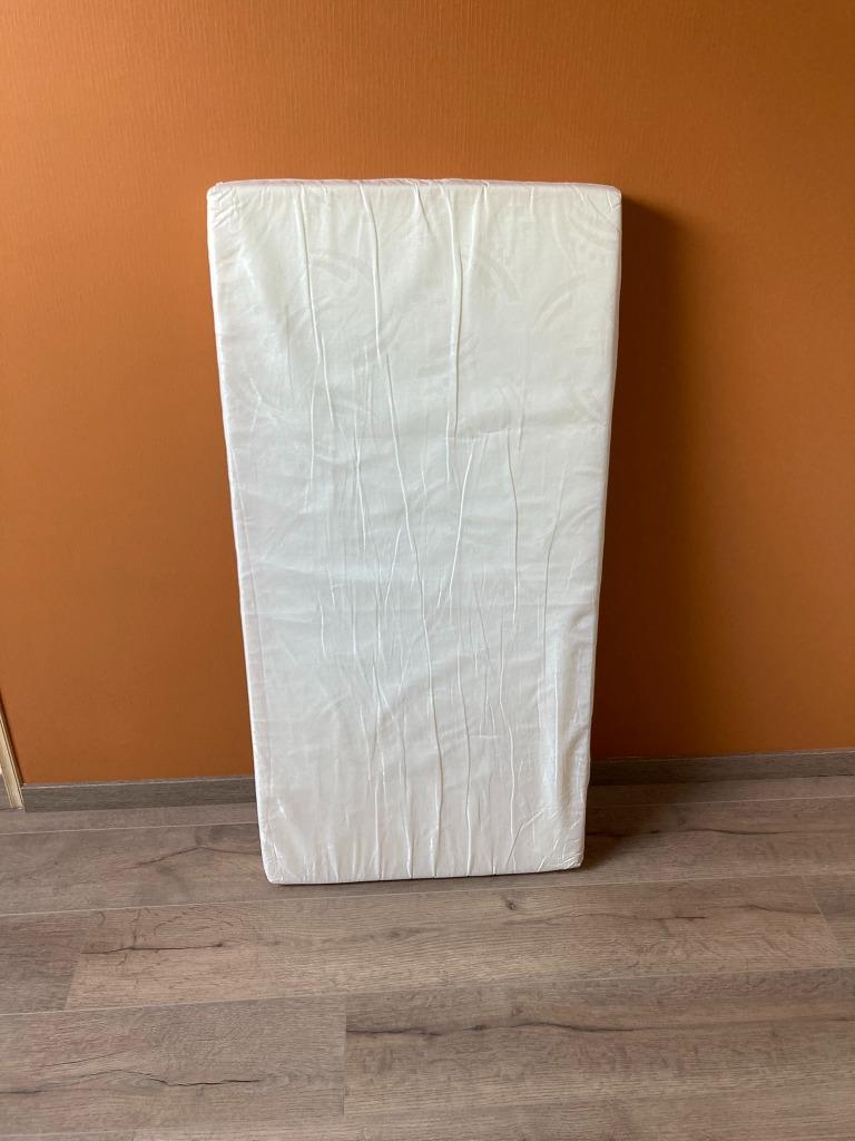 Matras babybed, Ophalen, Zo goed als nieuw, Ledikant