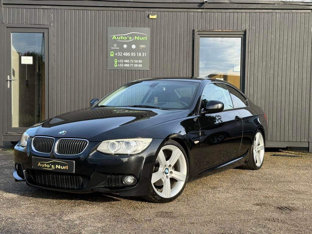 Bmw 320d e92 lci coupe M-pakket diesel 184ps 12M GARANTIE, Auto's, BMW, Euro 5, Achterwielaandrijving, Zwart, USB