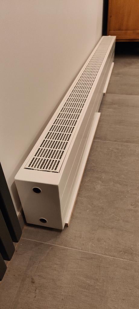 Radiateur plinthe design - neuf, Bricolage & Construction, Chauffage & Radiateurs, Neuf, Radiateur, Enlèvement