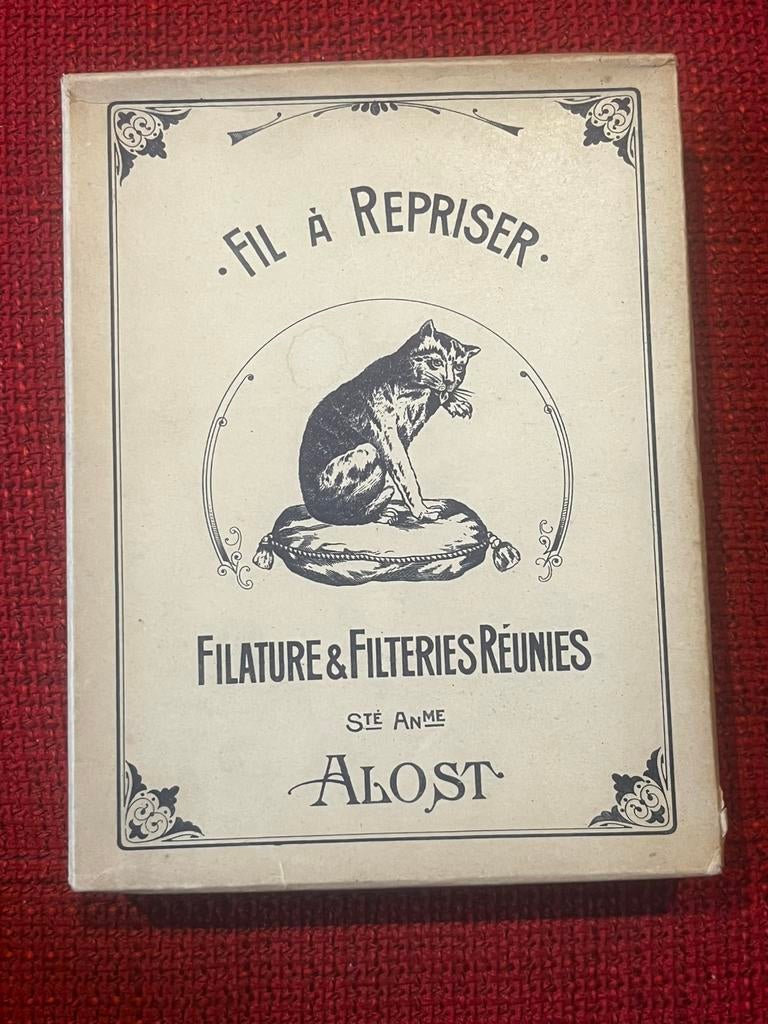 Textiel Aalst - doos naaigaren FFR, Enlèvement ou Envoi