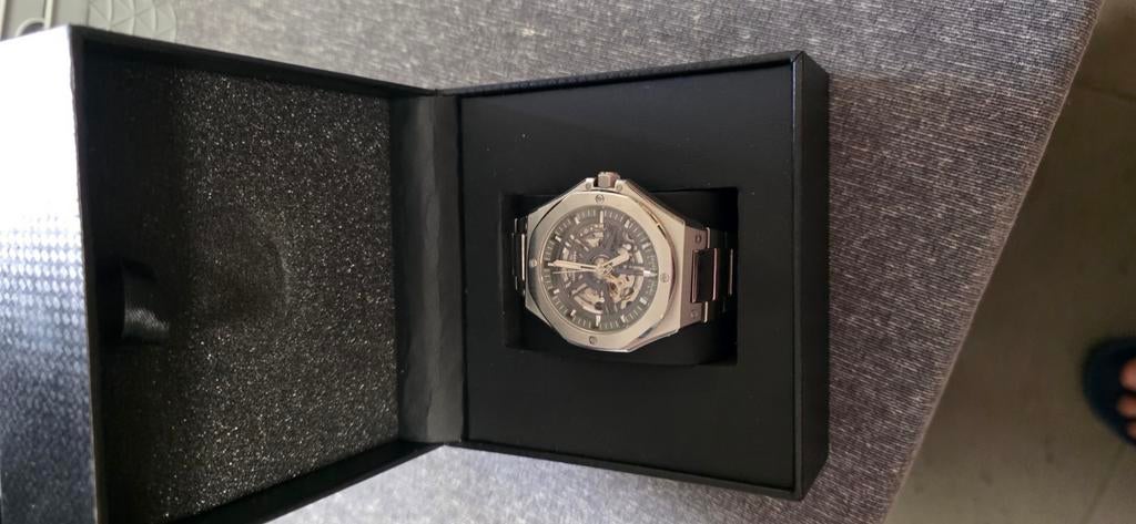 Alpha sierra uurwerk, Enlèvement ou Envoi, Comme neuf