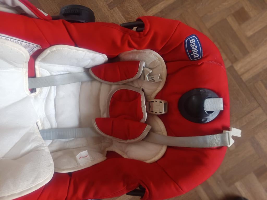 Siège Auto pour bébé marque Chicco complet, Enfants & Bébés, Sièges auto, Enlèvement ou Envoi, Comme neuf, Chicco