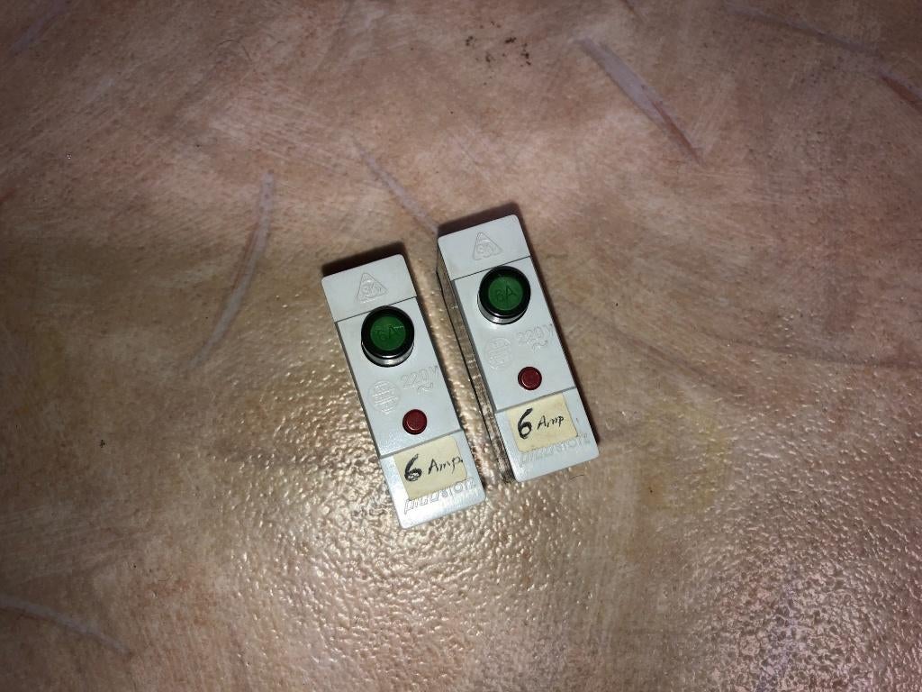 Coffret fusible + fusibles, Enlèvement, Comme neuf, Autres types