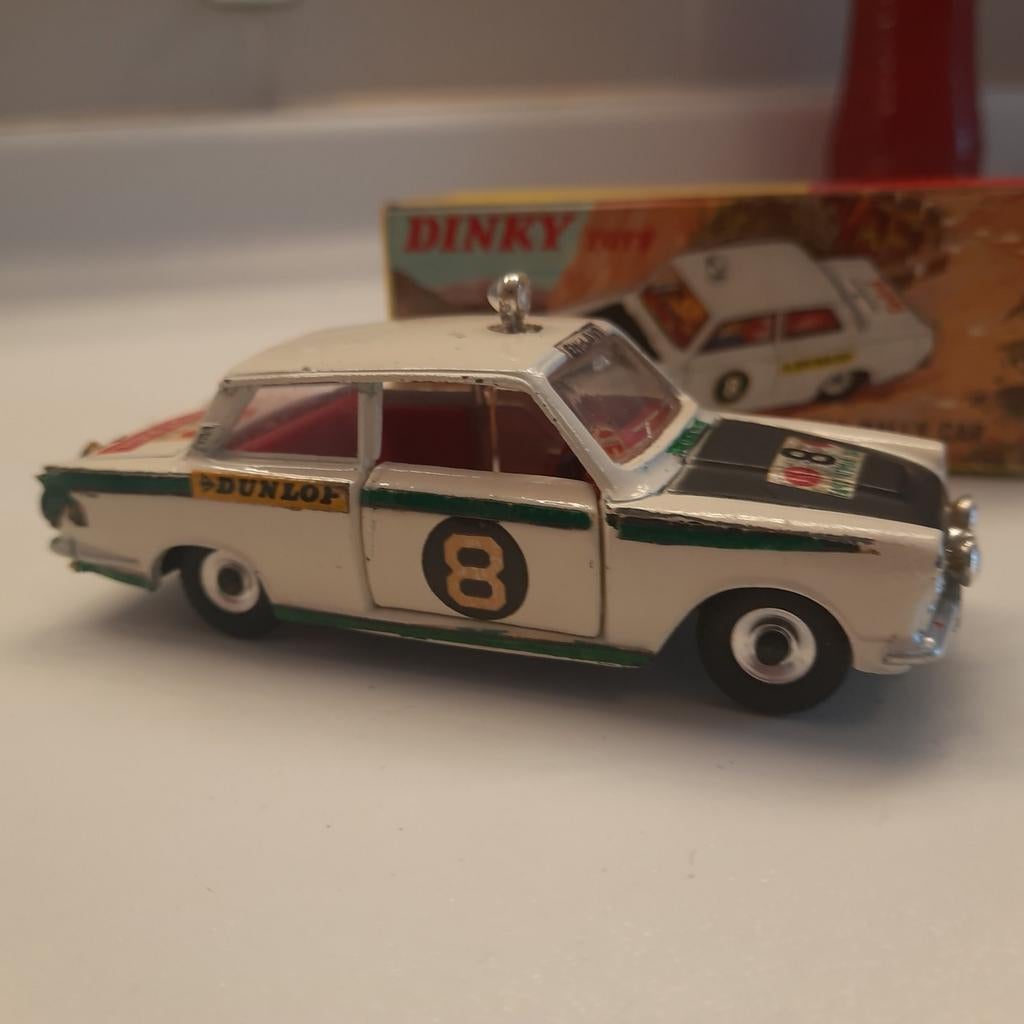 DINKY UK nr.212 FORD CORTINA RALLY CAR *VINTAGE* 1/43, Hobby en Vrije tijd, Ophalen, Zo goed als nieuw, Auto, Dinky Toys