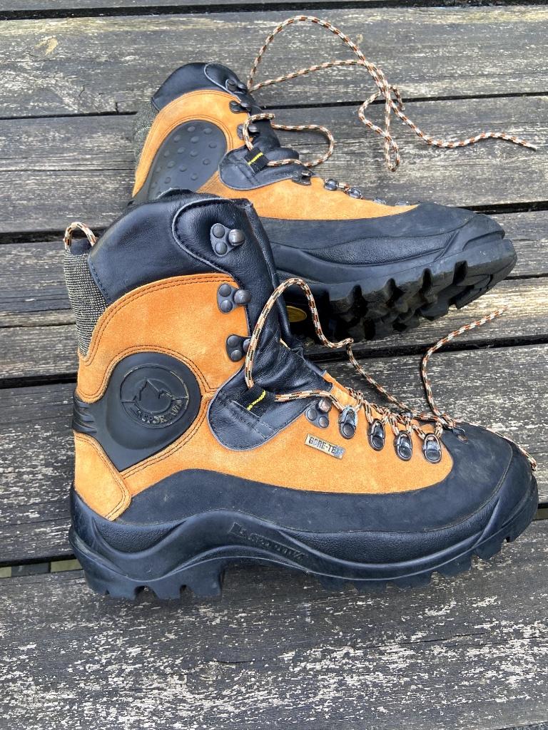 La Sportiva bergbottines 44 stijgijzervast, Ophalen, Zo goed als nieuw