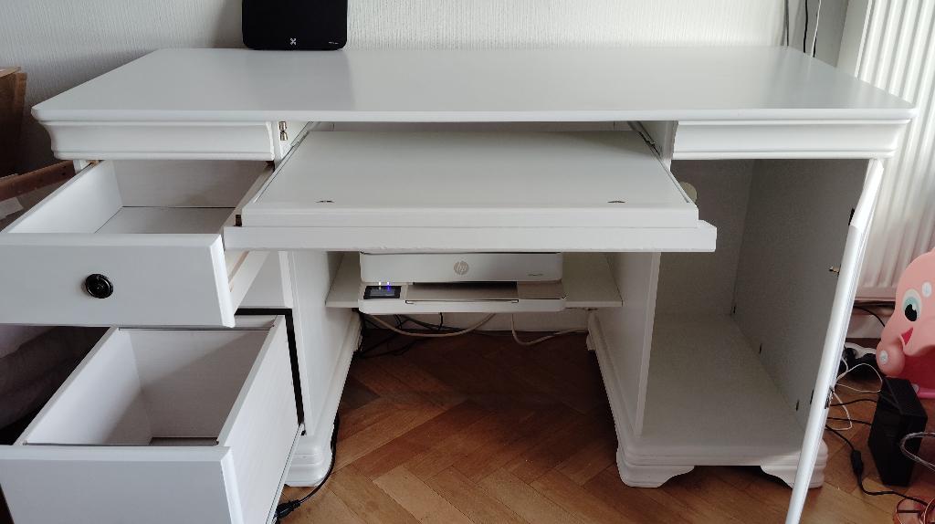 Stevig wit bureau - IDANAS, Ikea, Ophalen, Zo goed als nieuw, IKEA, Wit