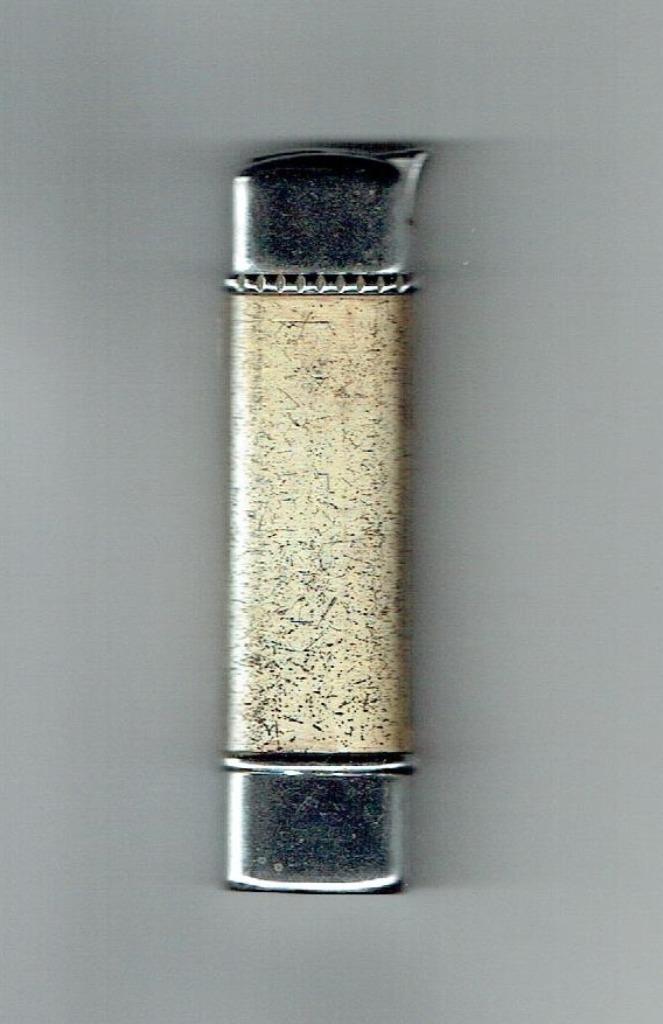 Briquet ancien sans marque (Collect-067), Collections, Enlèvement ou Envoi, Utilisé, Briquet