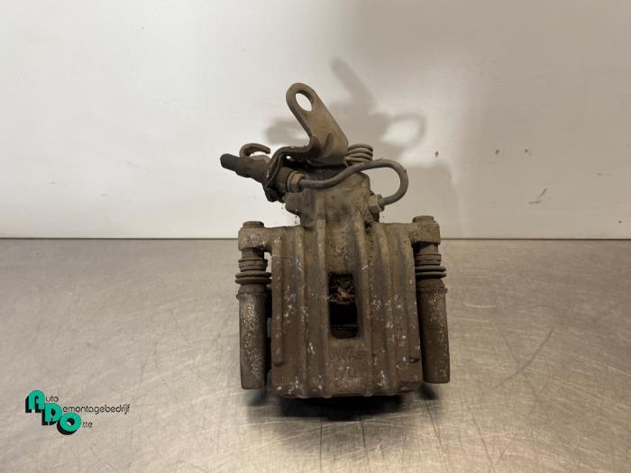 Etrier de frein (pince) arrière droit d'un Volkswagen Golf, Volkswagen, -, 3 mois de garantie, Utilisé