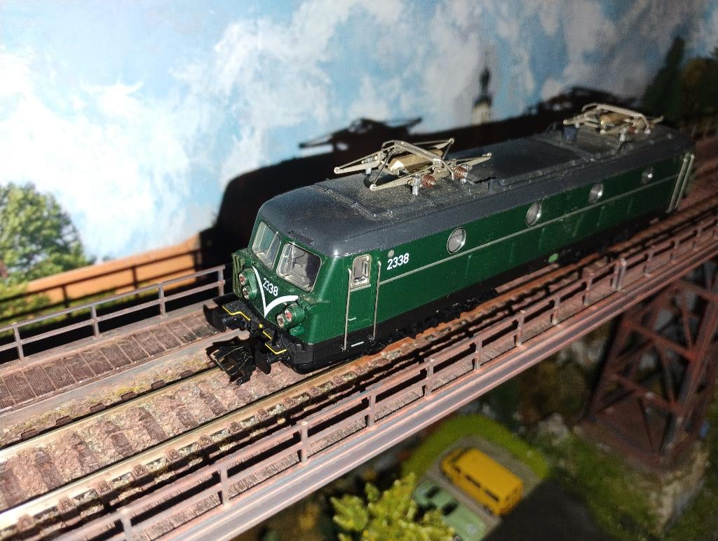 SNCB HLE 2338 TRIX 22749 H0 + ESU LP V4.0, Enlèvement ou Envoi, Trix, Comme neuf, Courant continu