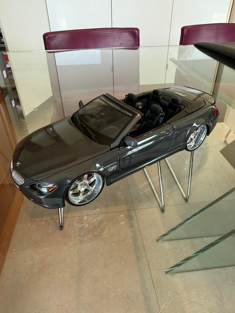 BMW 645 Ci Cabriolet "Playerz" Gris 1-18 Maisto, Enlèvement ou Envoi, Comme neuf, Maisto