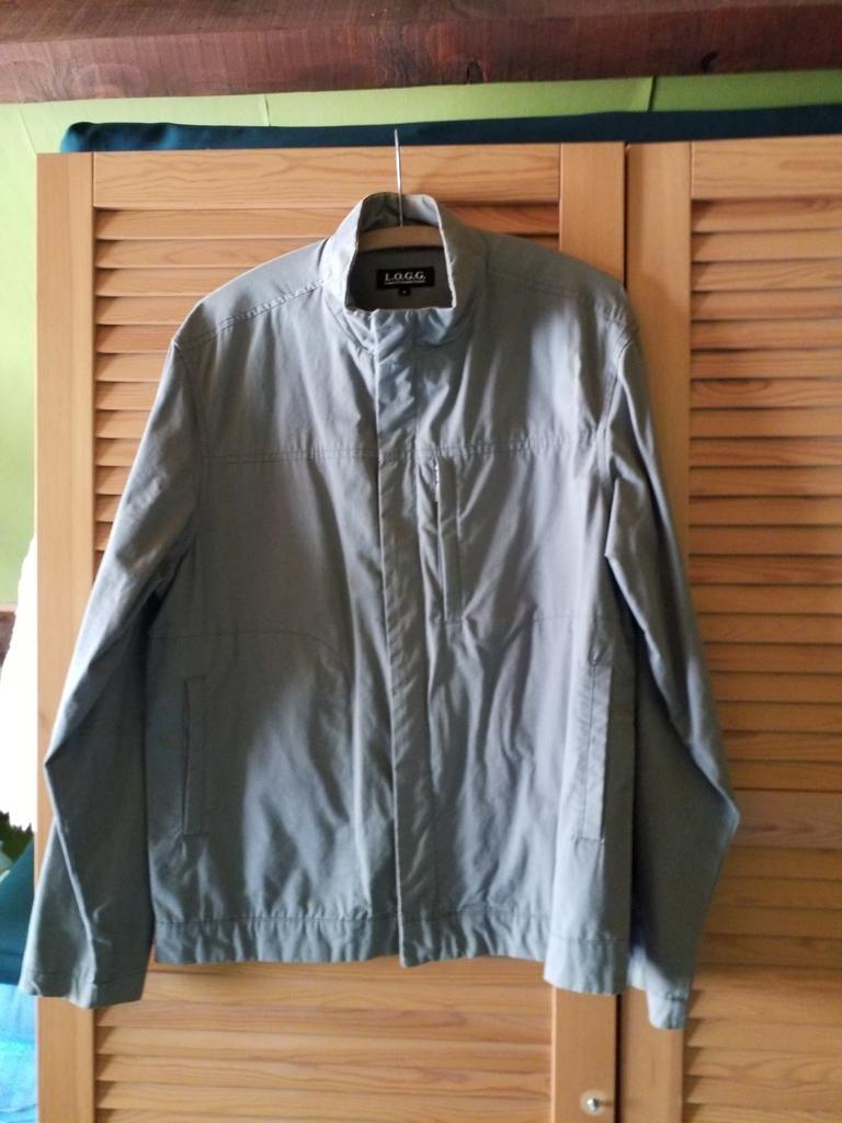 Nouvelles vestes, Enlèvement ou Envoi