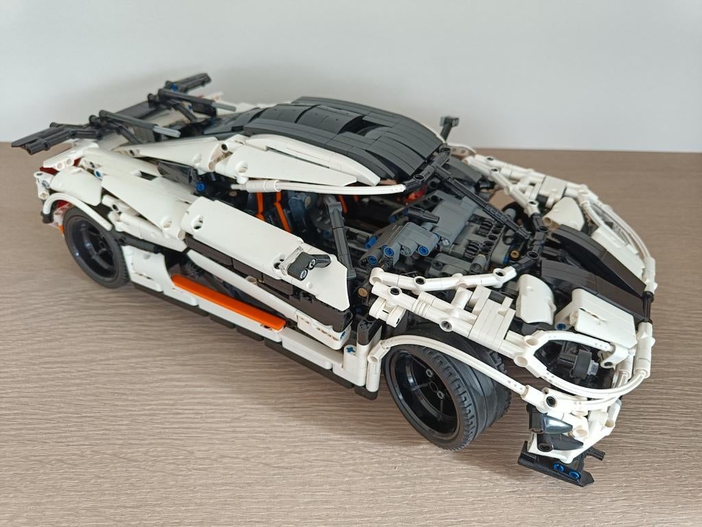 King Koenigsegg one, Enlèvement