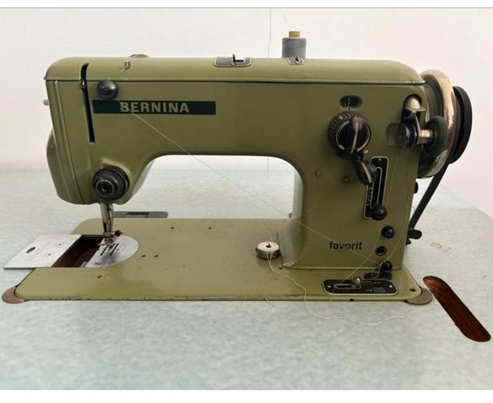 Vintage Bernina naaimachine – Favorit 540-2 (Switzerland), Hobby en Vrije tijd, Naaimachines en Toebehoren, Ophalen, Gebruikt