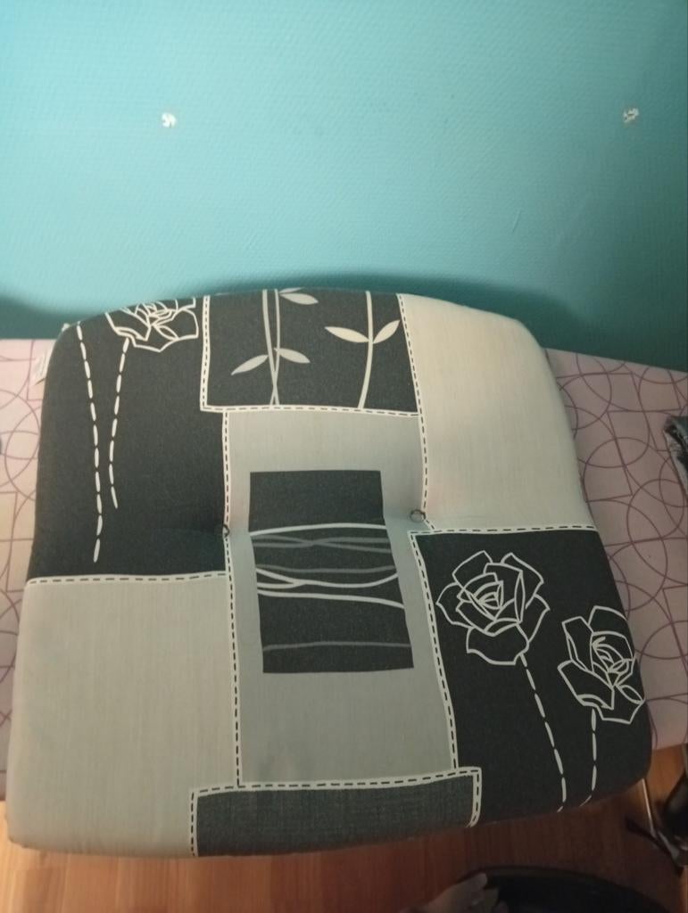 4stoelkussens, Huis en Inrichting, Ophalen