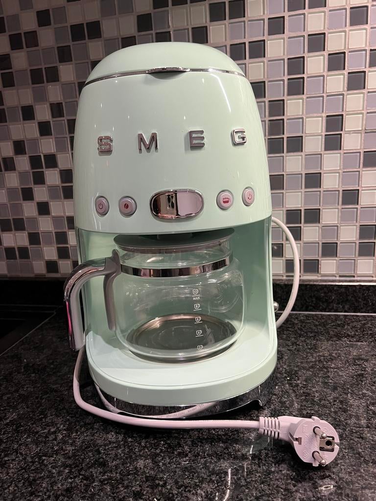 Smeg koffiezetapparaat, Ophalen, Zo goed als nieuw