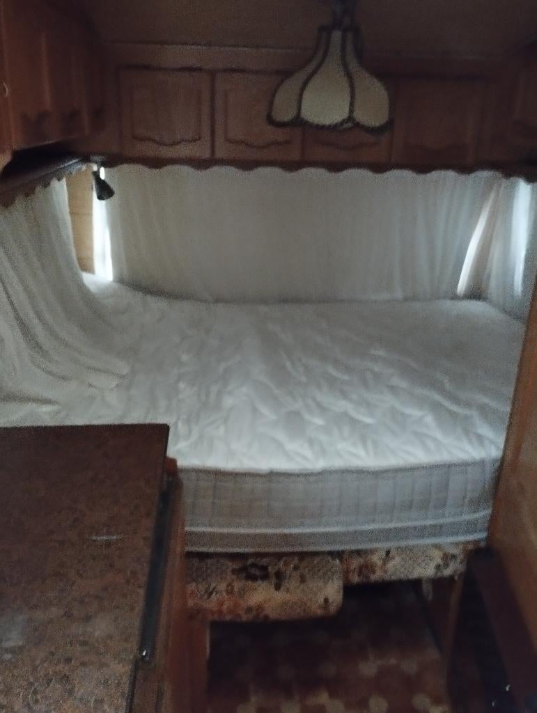 Tabbert caravan, Caravanes & Camping, Caravanes, Lampe pour auvent, Coin salon convertible, Tabbert, 5 à 6 mètres