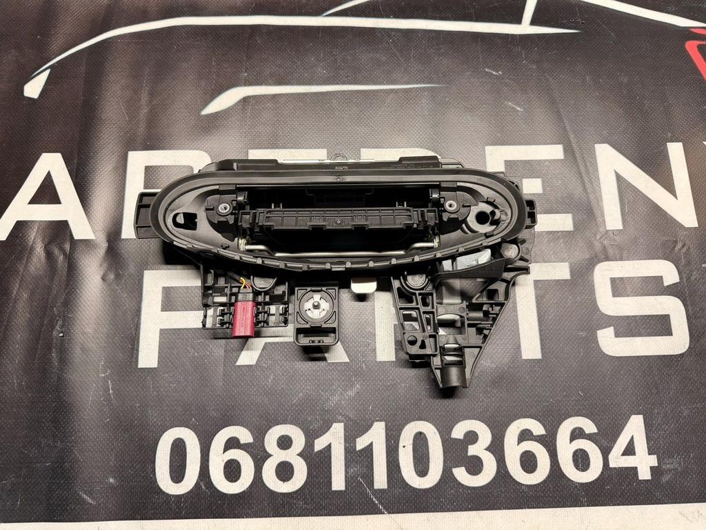 BMW X1 U11 X2 U10 Buitenhandsgreep Drager Links Voor 5A68ED5, Auto-onderdelen, Carrosserie, Deur, BMW, Links, Gebruikt, Ophalen of Verzenden