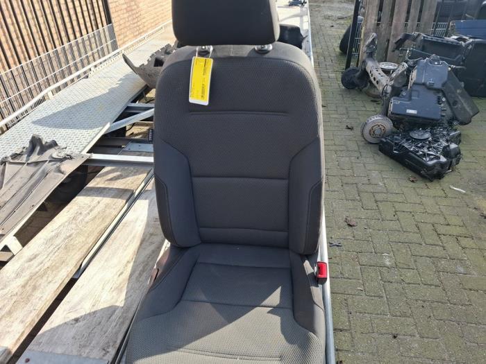 Siège droit d'un Volkswagen Golf, Volkswagen, -, 3 mois de garantie, Utilisé