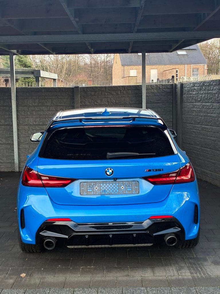 BMW m 135i 1 serie topstaat M135i 306pk VEEL OPTIES, Auto's, BMW, Automaat, 1 Reeks, USB, Blauw
