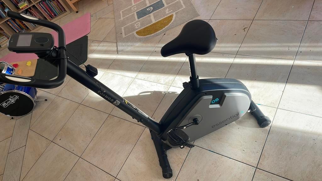 Staple-fiets, Sport en Fitness, Fitnessapparatuur, Gebruikt, Hometrainer, Kunststof, Ophalen