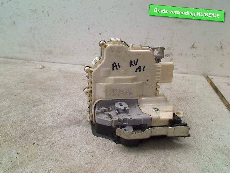 SERRURE DE PORTE AVANT DROITE Audi A1 Sportback (8XA / 8XF), Autos : Pièces & Accessoires, Dhr. R. de Gouw, Audi, Utilisé, Droite