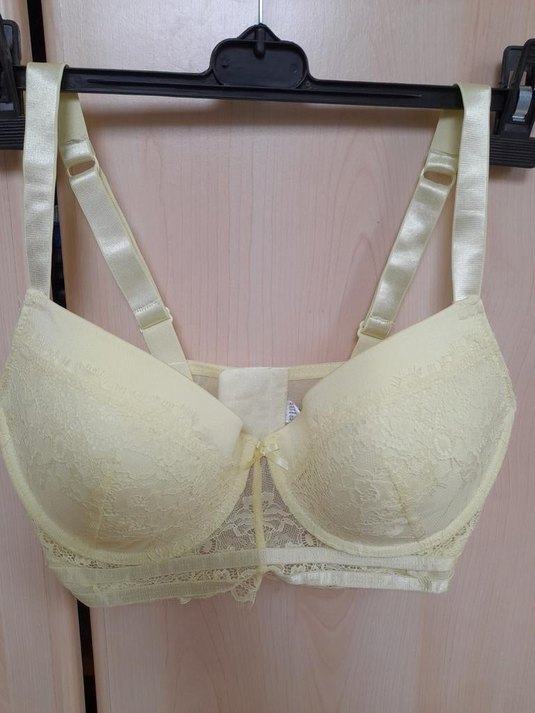 Citroengele bh eu 85E nieuw,nooit gedragen, Kleding | Dames, Ondergoed en Lingerie, Ophalen of Verzenden, BH