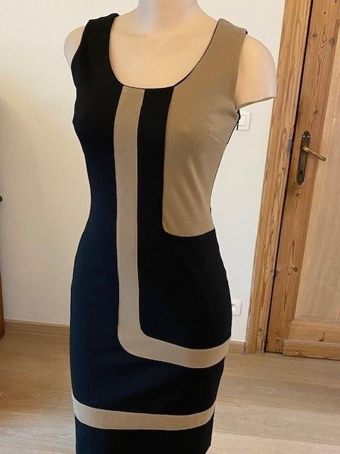 Robe élégante signée D'Auvry (S) — Nouveauté !, Neuf, Enlèvement ou Envoi, D'Auvry, Noir