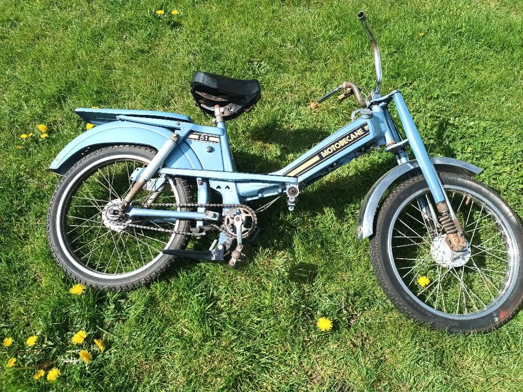 2 cadres de motobecane + quelques pièces, Motos, Pièces | Oldtimers & Ancêtres, Utilisé, Enlèvement