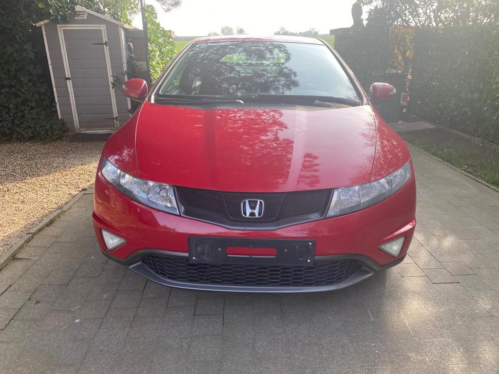 Honda Civic 1.3 benzine automaat airco, Auto's, Automaat, Stof, Rood, Parkeersensor