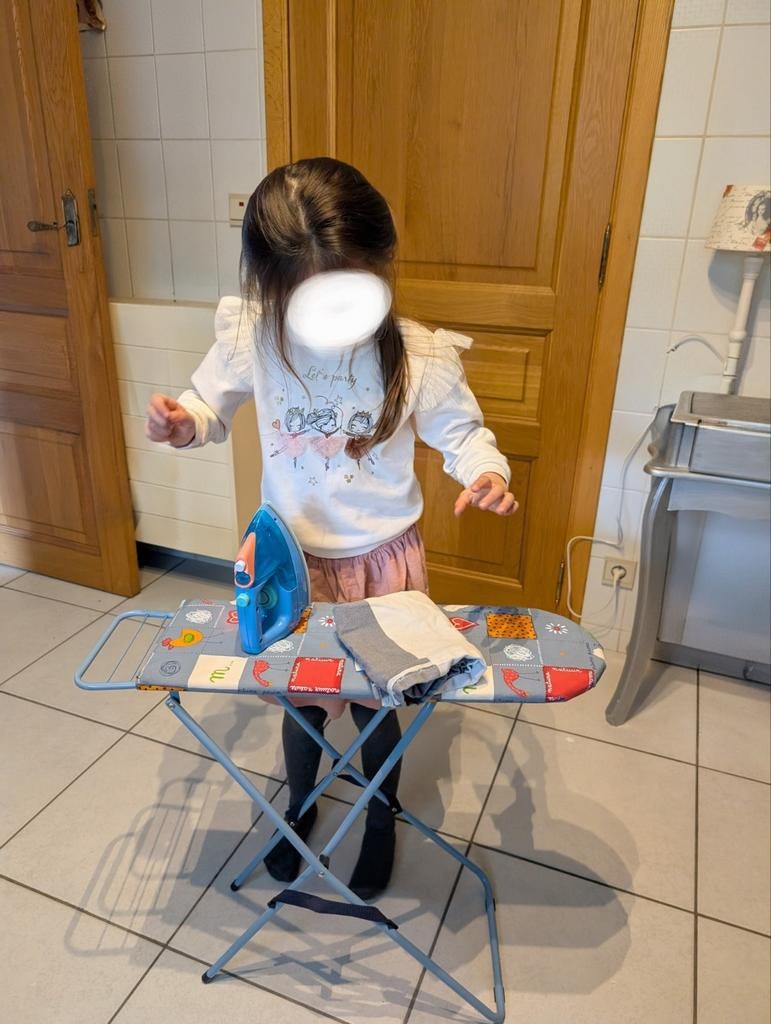 Speelgoed strijkplank met muziek strijkijzer, Enlèvement