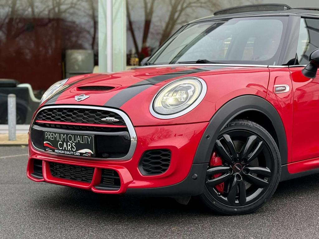 MINI John Cooper Works ZETELVERWARMING / CAMERA / SFEERLICHT, Autos, Rouge, 1330 kg, Achat, Euro 6