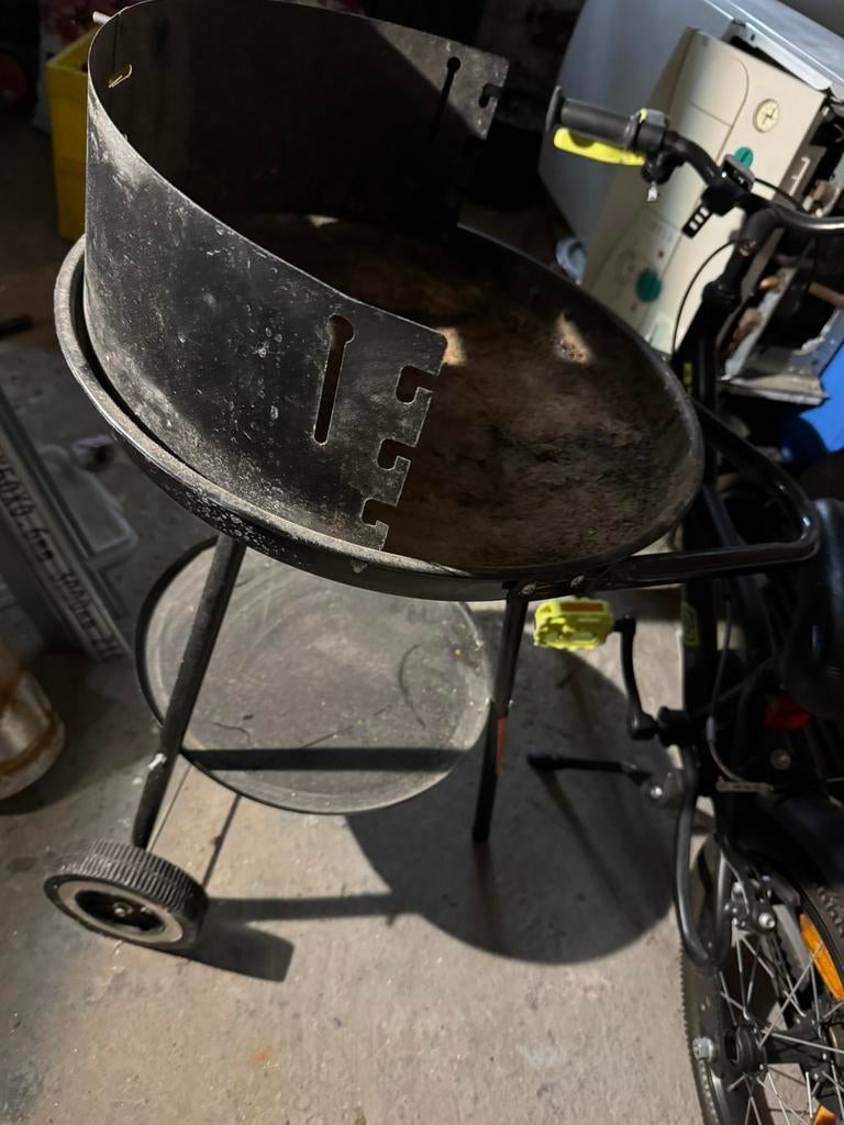 Barbecue te koop 10 euro, Ophalen, Zo goed als nieuw
