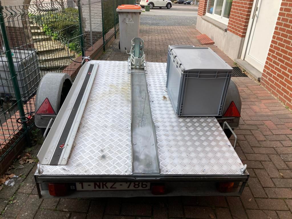 Aanhangwagen voor moto, Ophalen, Zo goed als nieuw