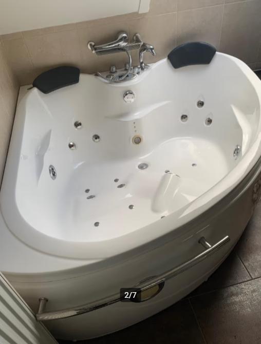 bad-whirlpool 2 personen, Doe-het-zelf en Bouw, Sanitair, Ophalen, Bad